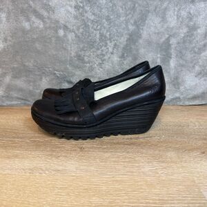 Fly London Wedge Loafer Black Ruffle Patent Leather Shoes Size 9 / 9.5 / 40